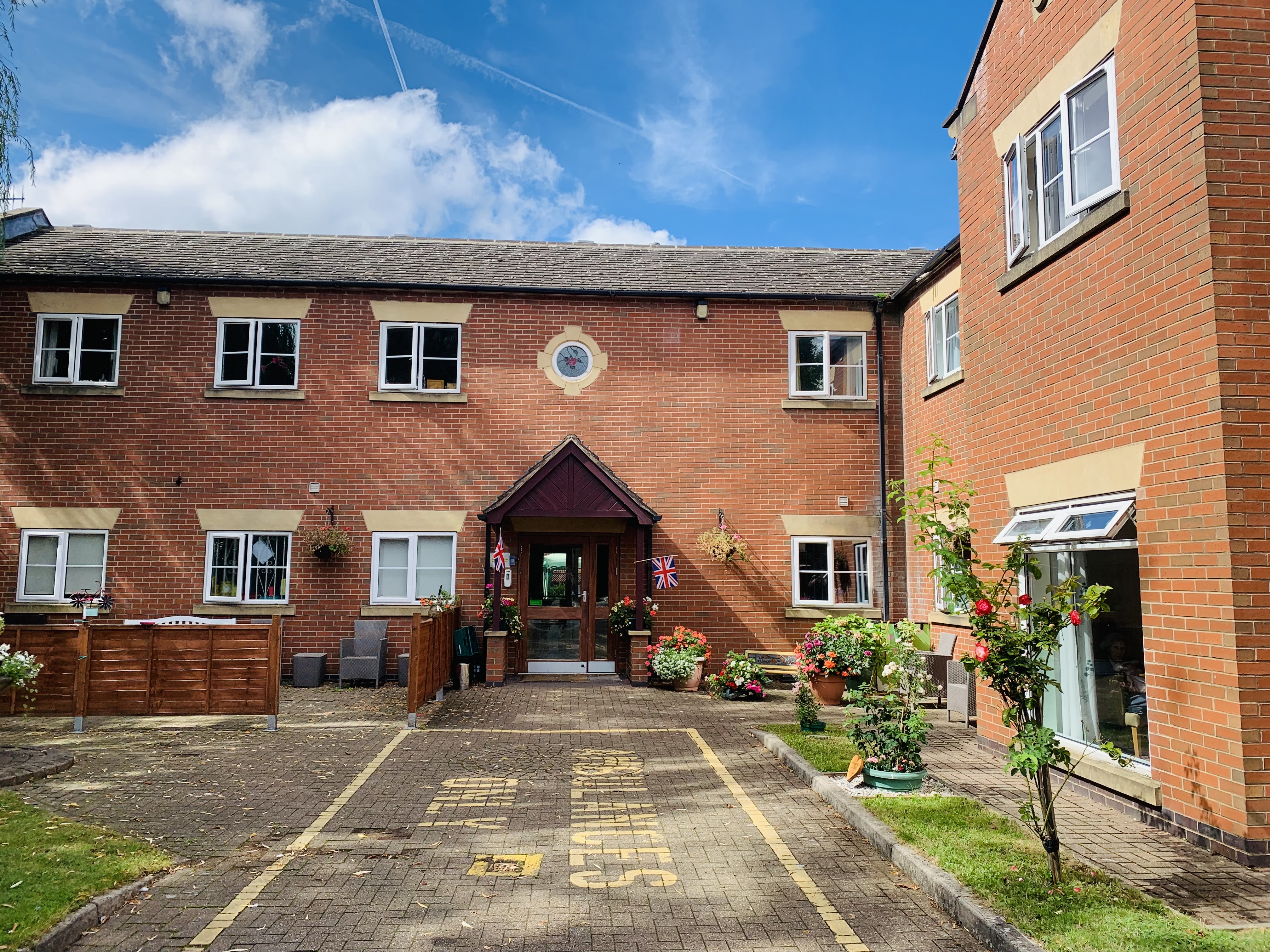 Chesterfield - S40 4AA